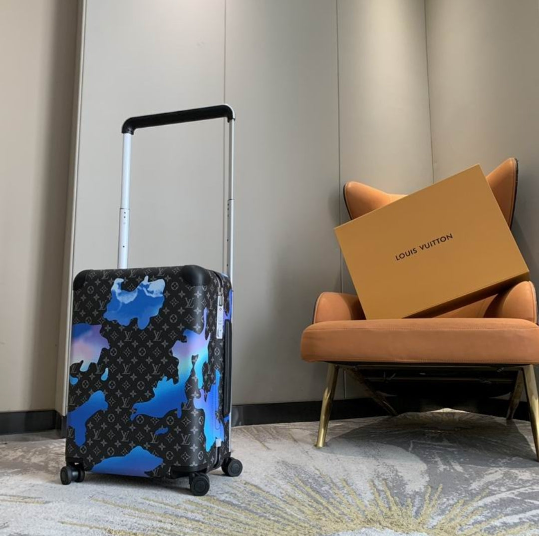 LV #Horizon Luggage