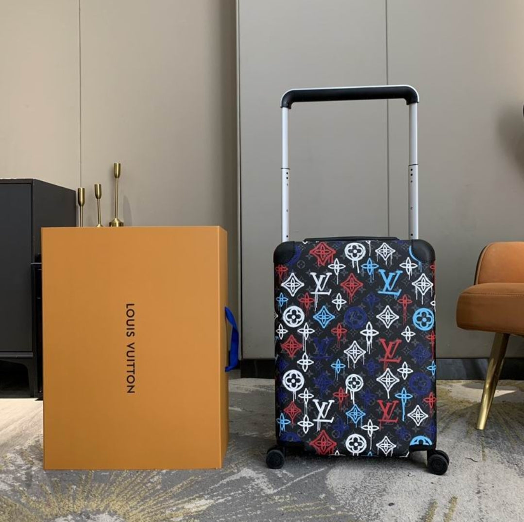 LV #Horizon Luggage