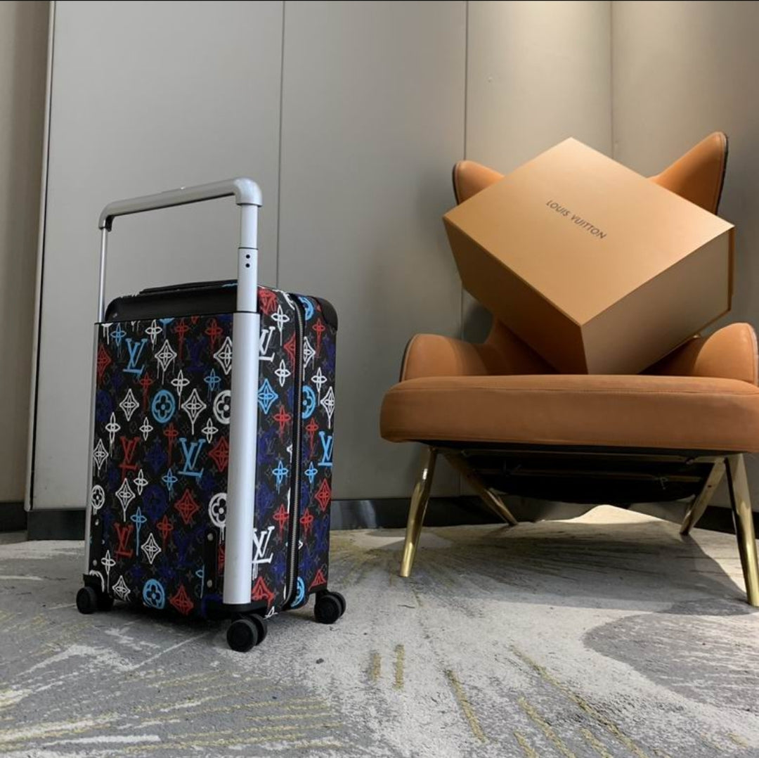 LV #Horizon Luggage