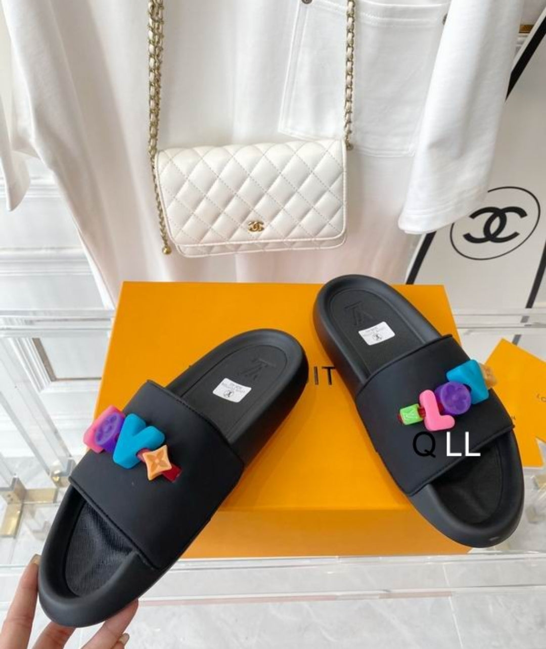 LV #LoveSlides