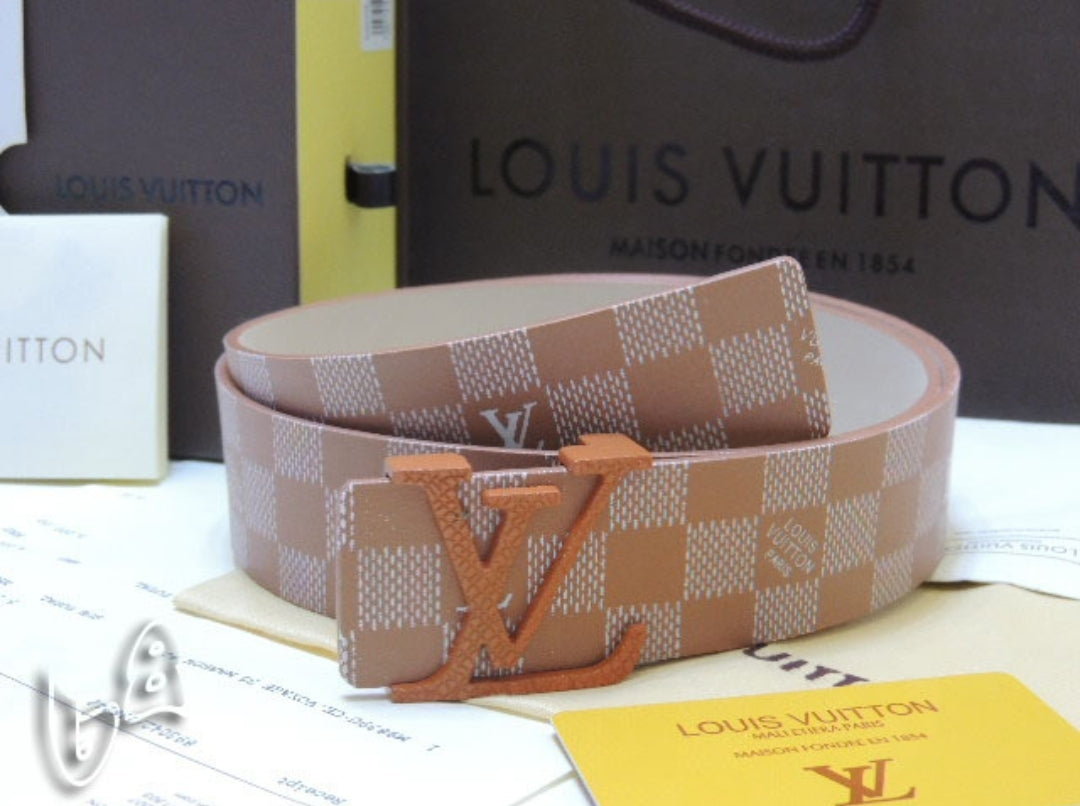 LV #initials38mm