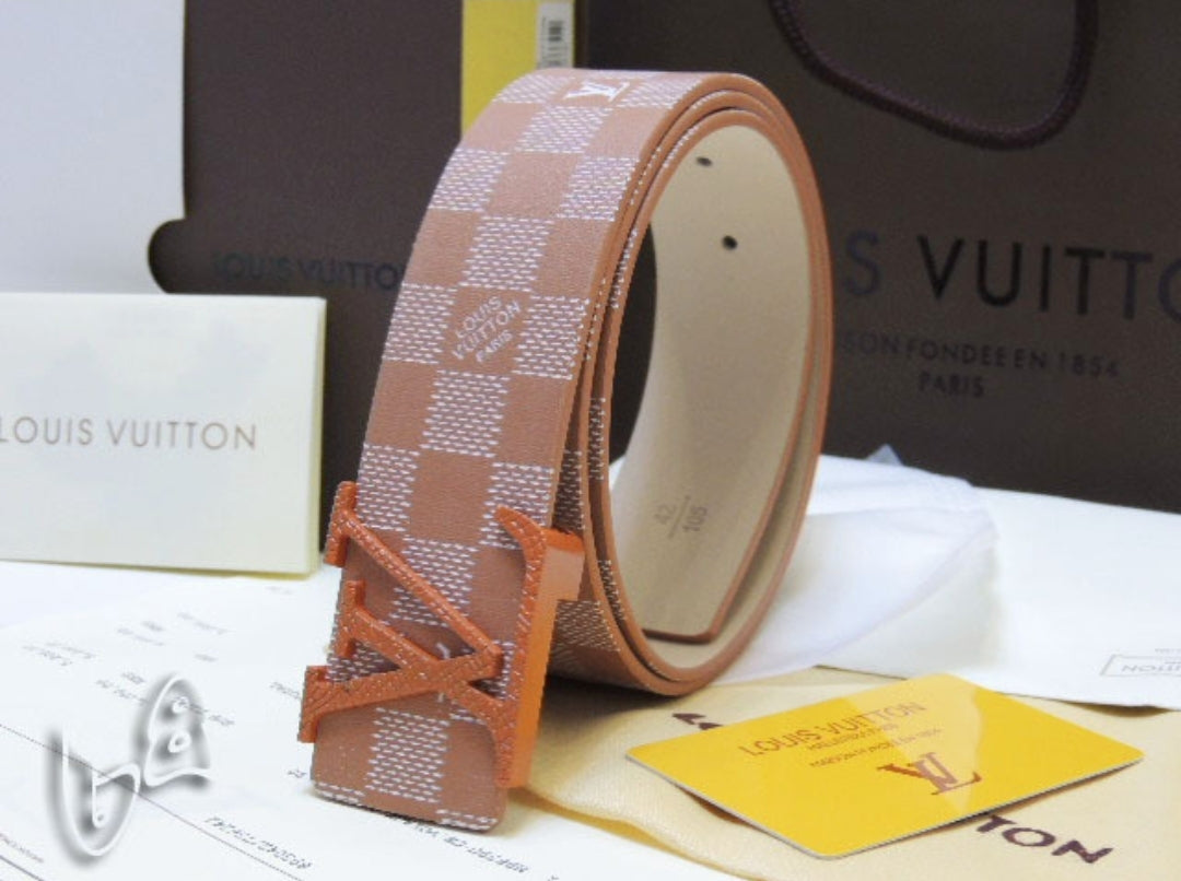 LV #initials38mm