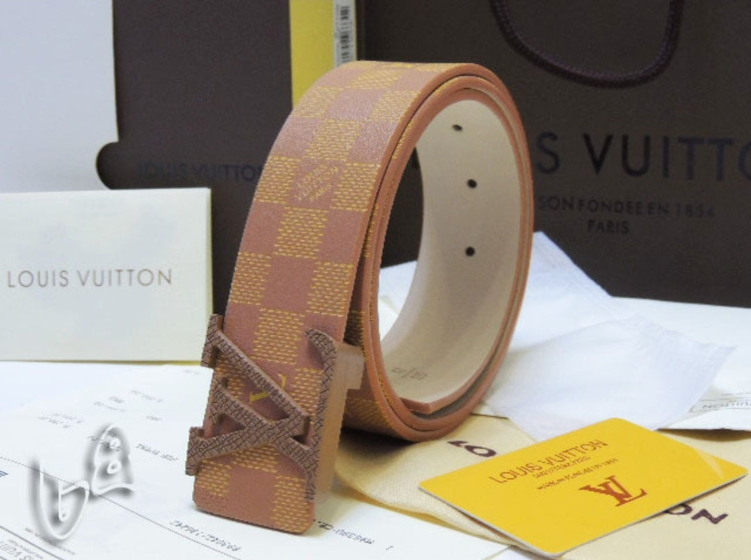 LV #initials38mm