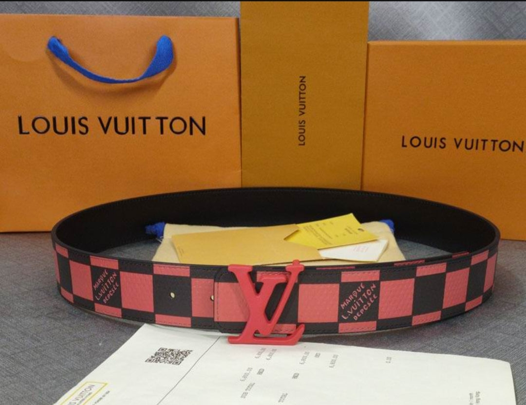 LV #Initials38mm