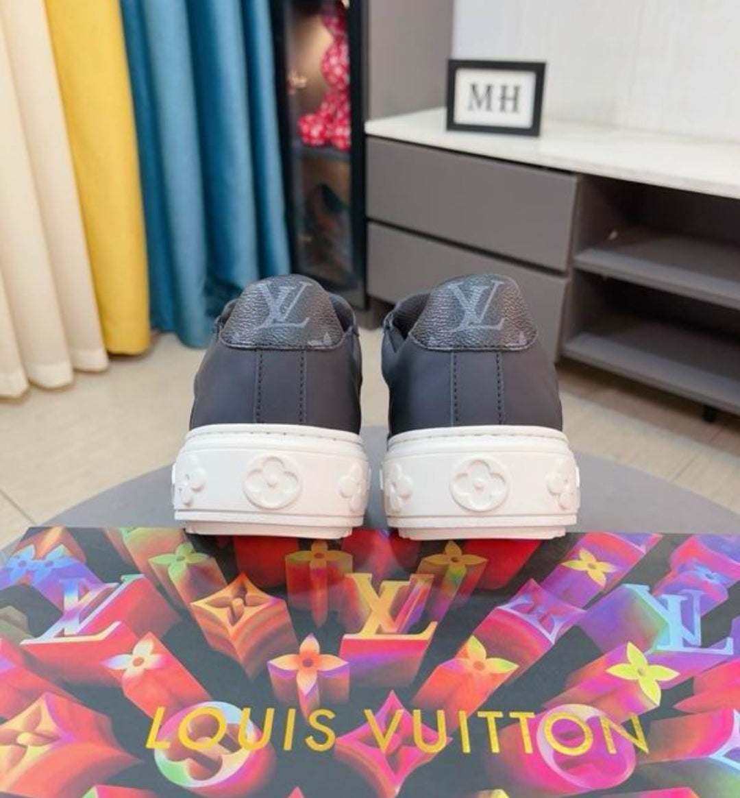 LV #Sneakers