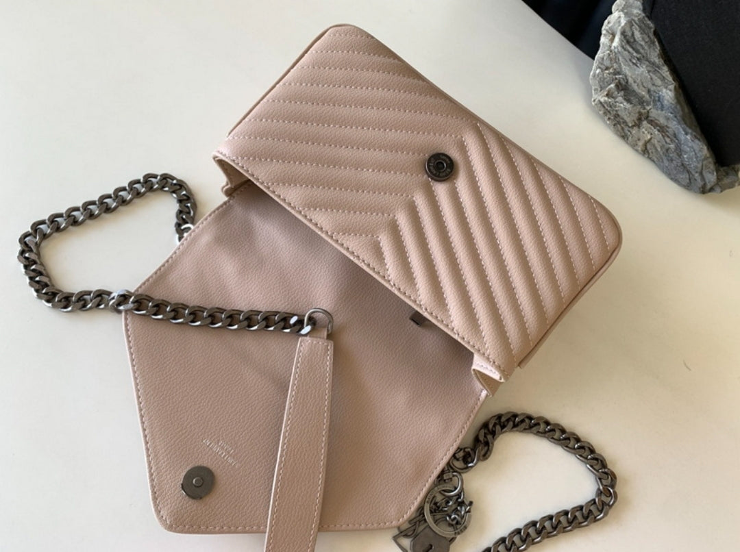 YSL #Envelope Pink