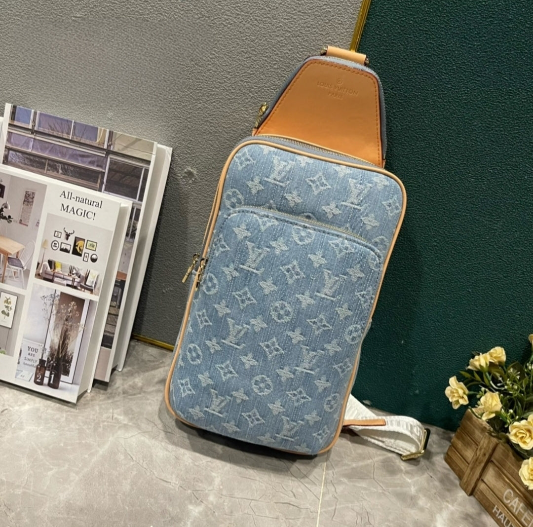 LV #AlphaDenim Messenger