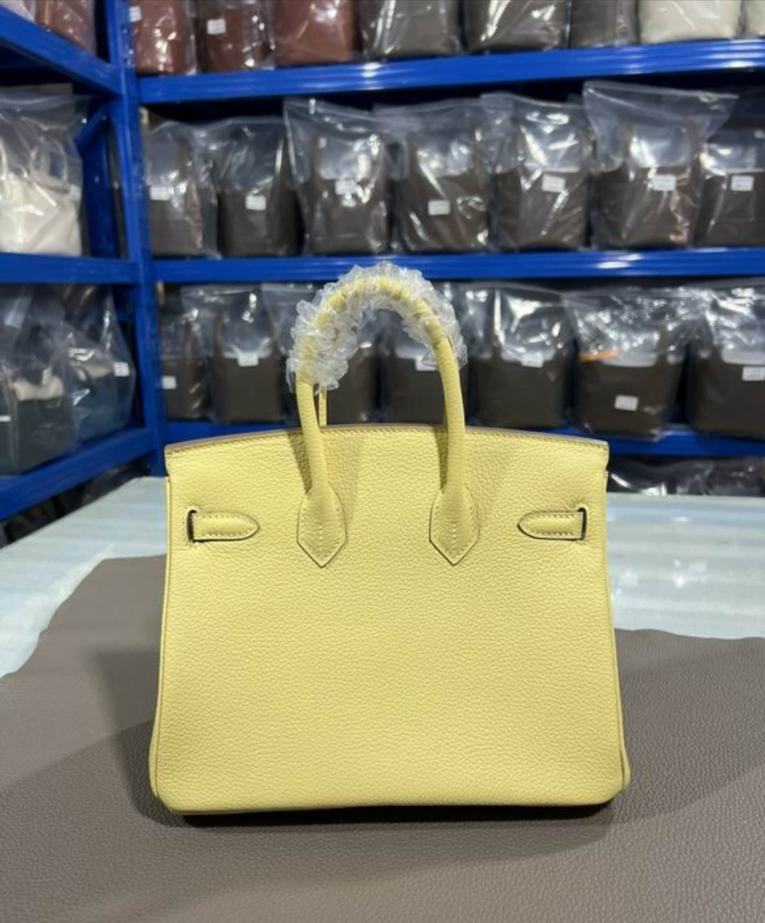 HMe #Birkin25/30 Canary