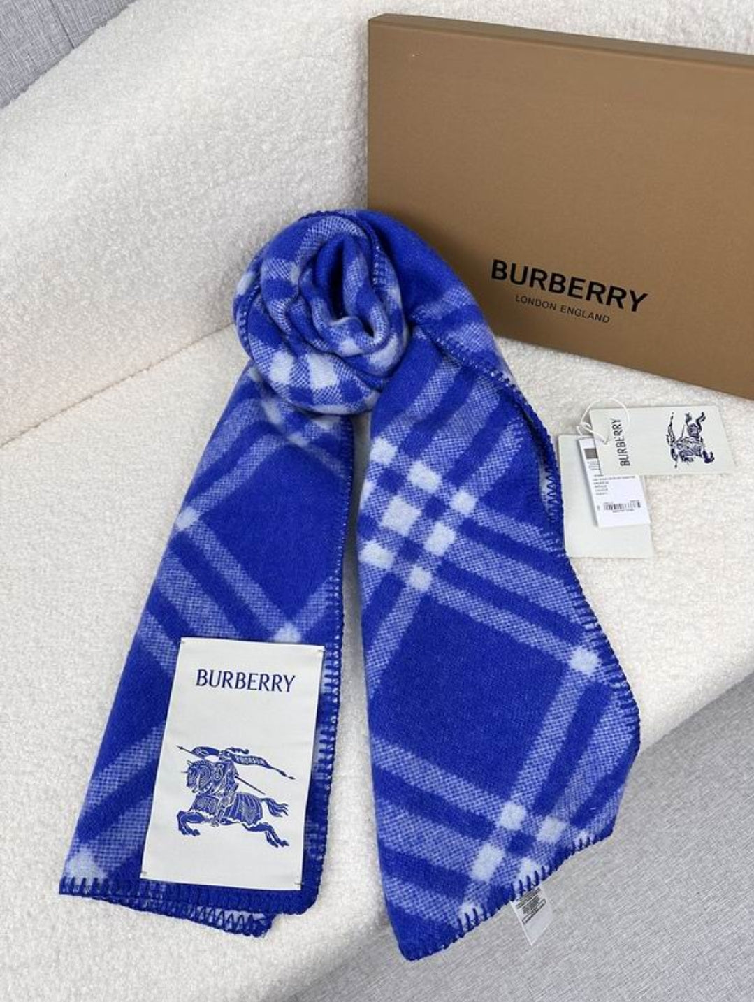 BUR #CheckScarf