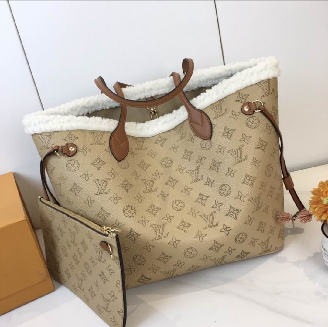 LV #WinterTote