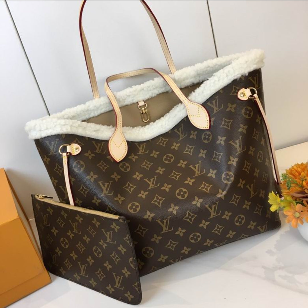 LV #WinterTote