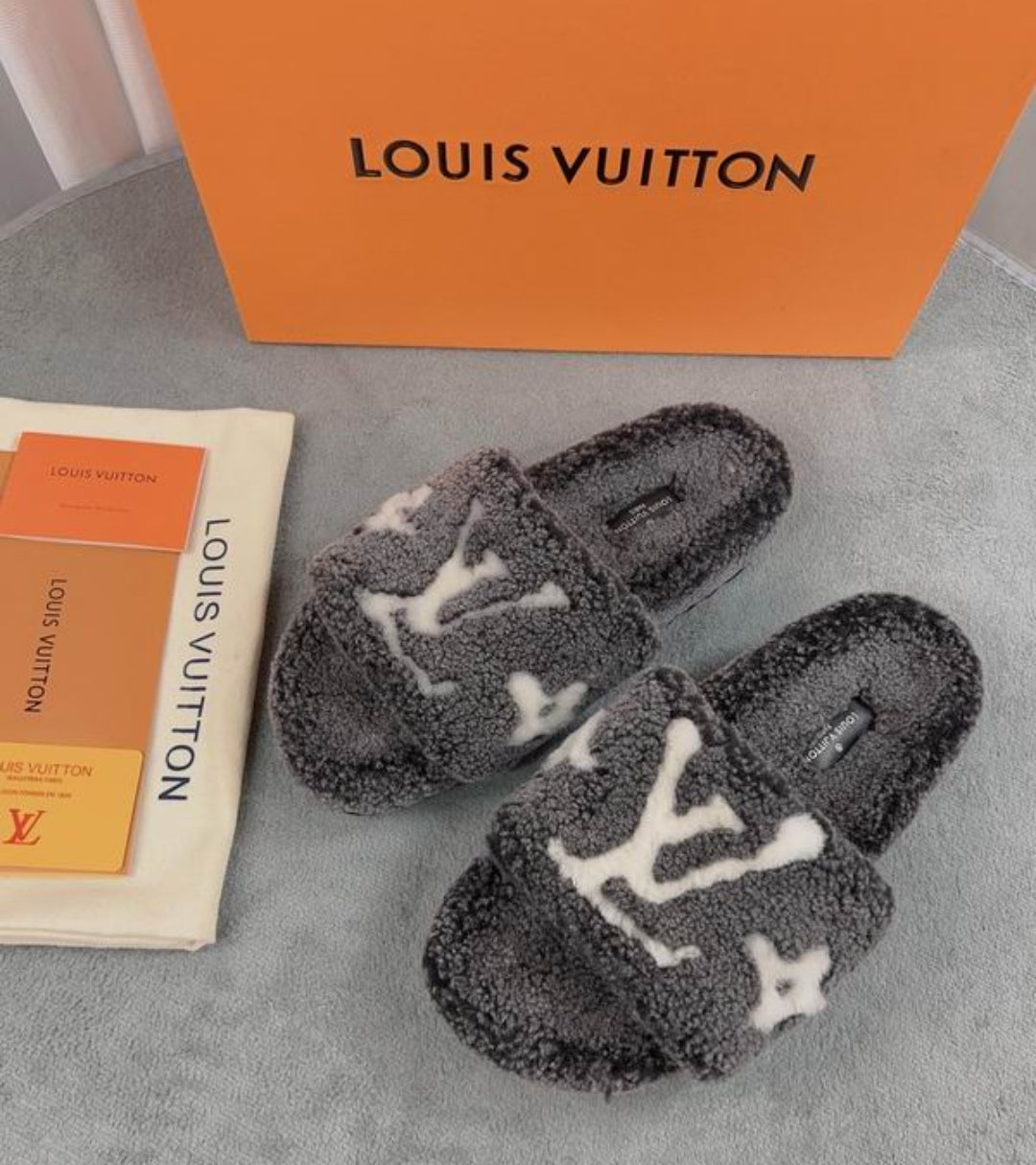 LV #Fur CosyMule