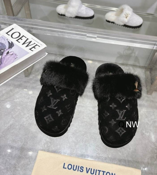 LV #Fur CosyMules