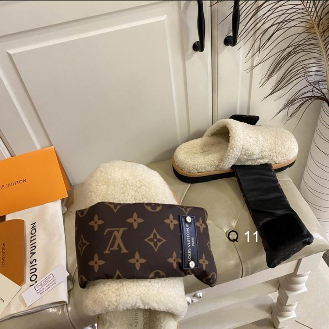 LV #Slipper Mule