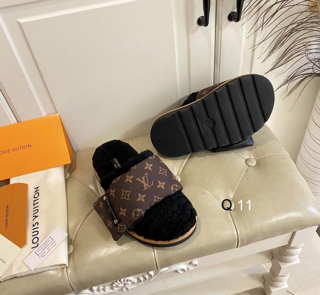 LV #Slipper Mules