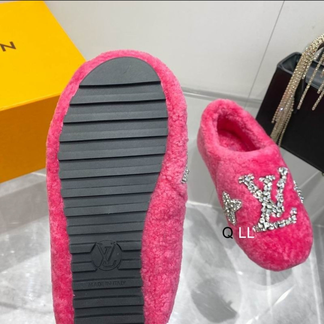 LV #Slipper