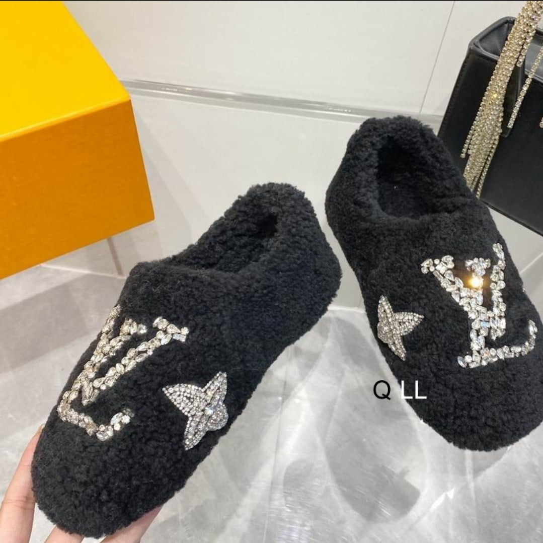 LV #Slippers