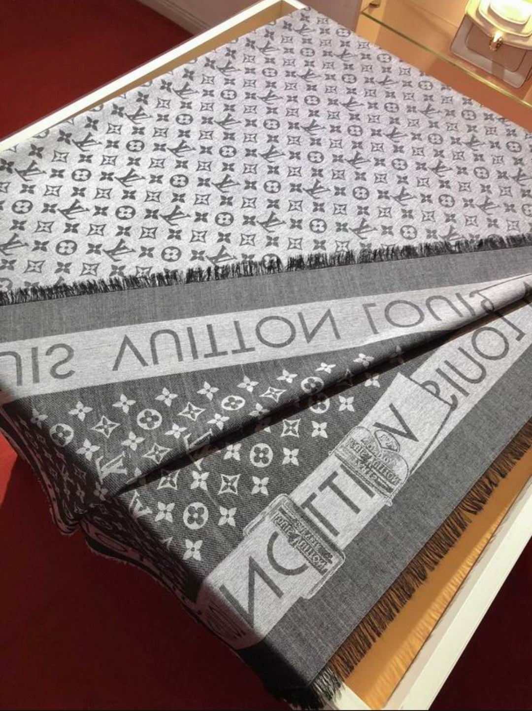 LV #Monogram Scarf