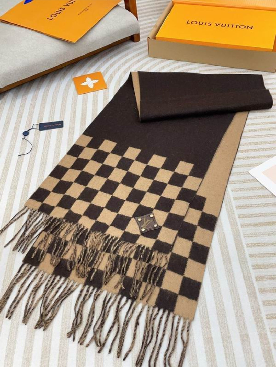 LV #Damier Scarf