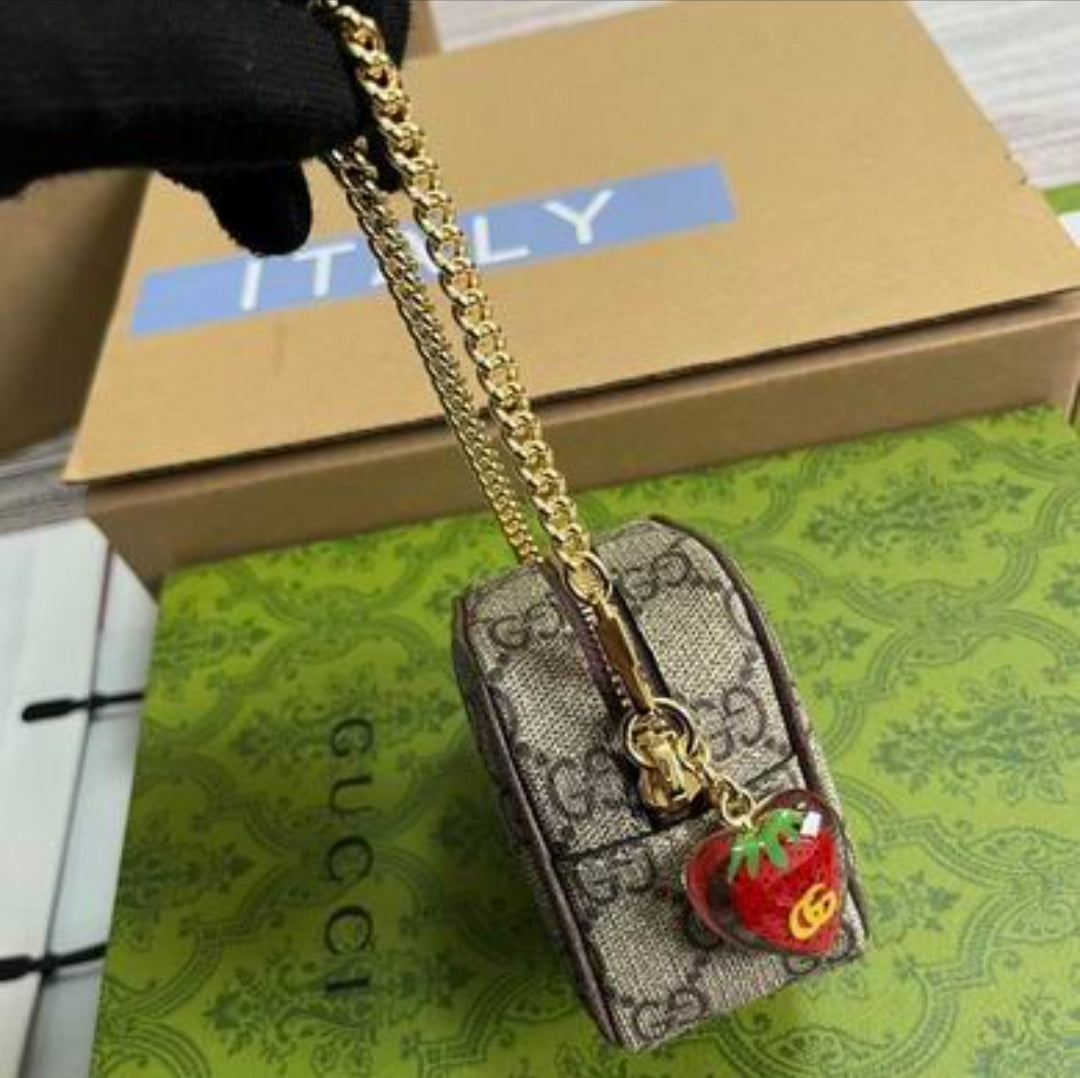 GG #Supreme Mini Coin Bag& Strawberry Keychain