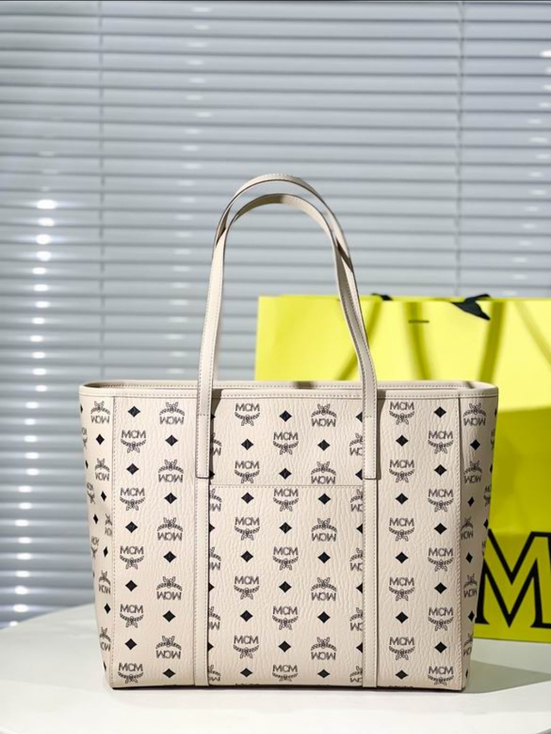 MC #Toni Shopper Tote