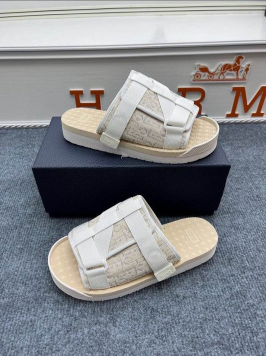 CD #Alpha Oblique Sandals