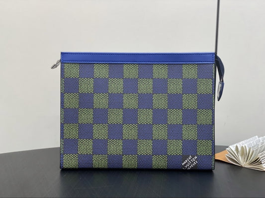 LV #Voyage MM