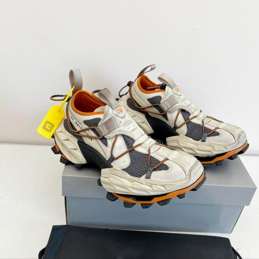 Bal #Hike Sneaker