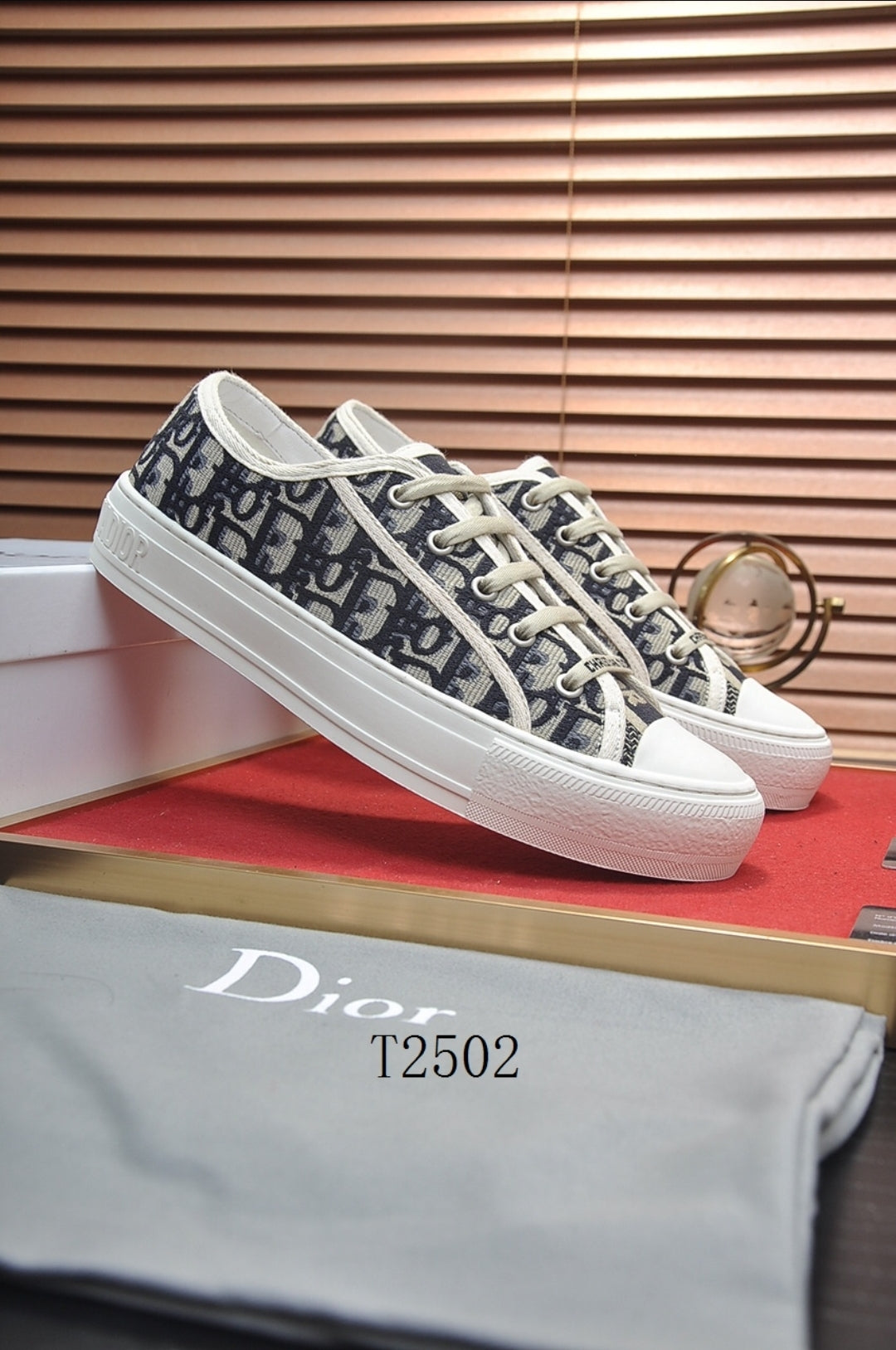 CD #Walk'n Sneaker
