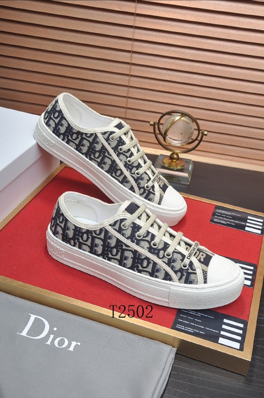 CD #Walk'n Sneaker