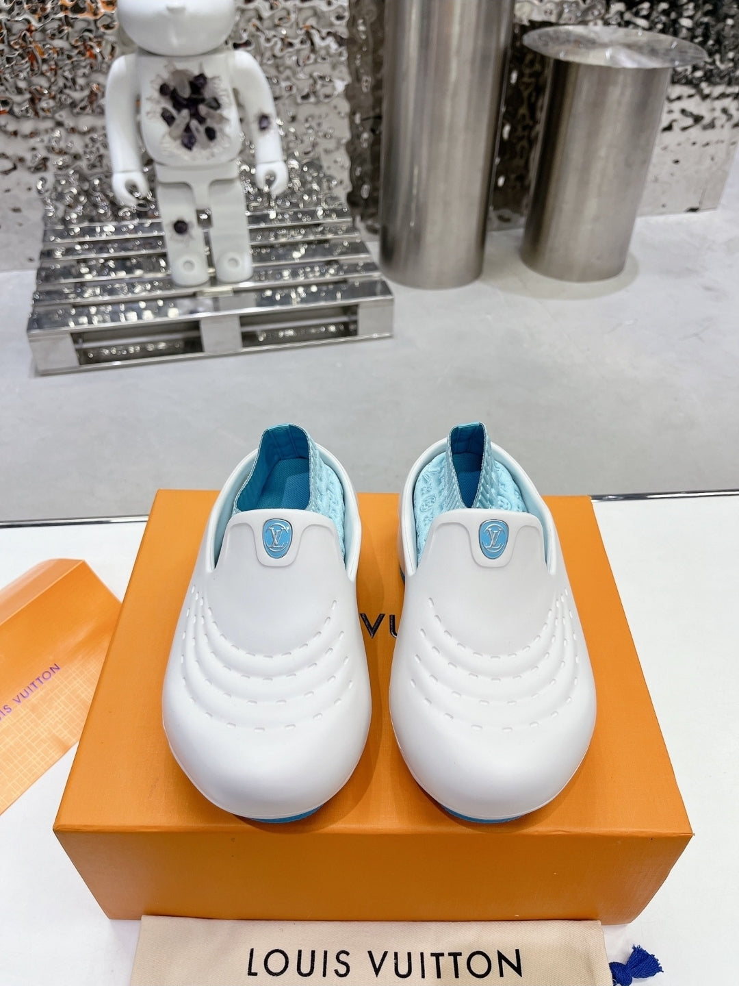 LV #Shark Clogs (women)