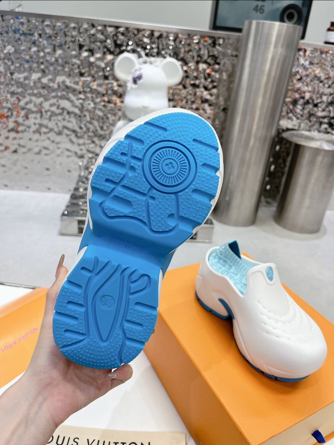 LV #Shark Clogs (women)