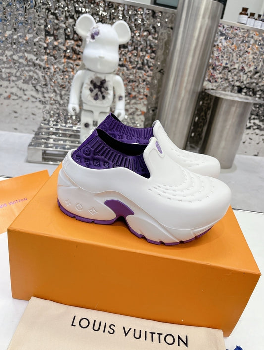 LV #Shark Clogs (women)