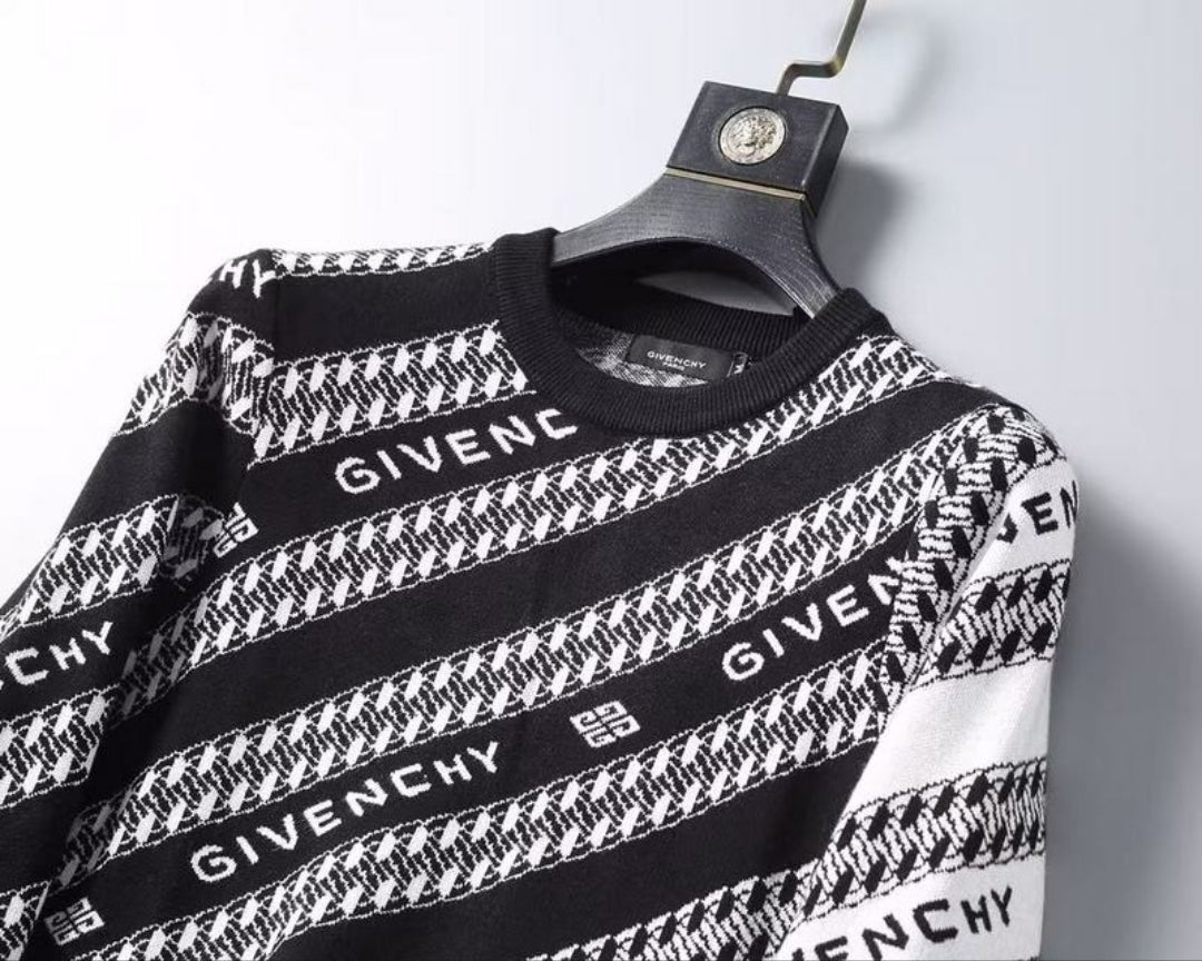 Giv #Chain Jacquard Sweater