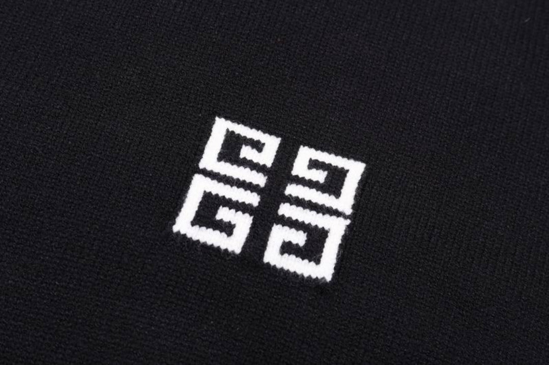Giv #Logo Sweater