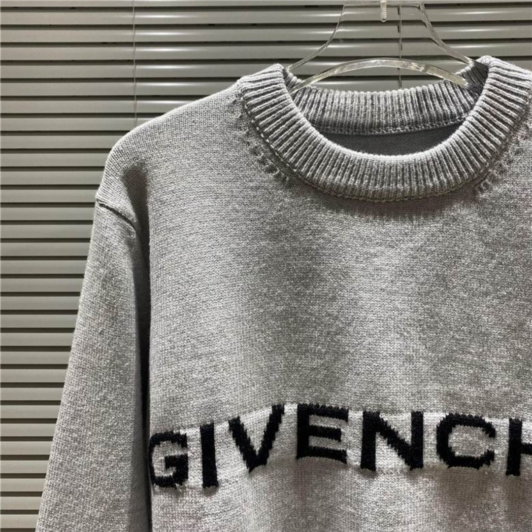 Giv #Anniversary×Disney Sweater