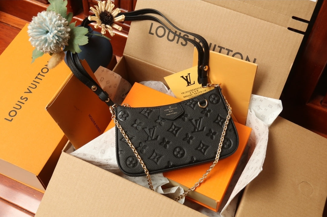 LV #PouchStrap